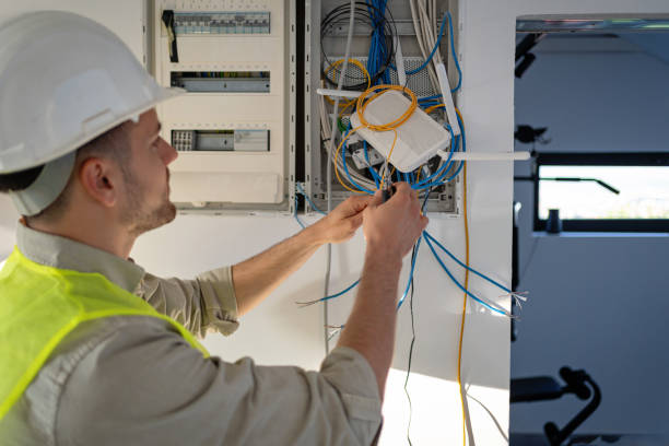 Best Affordable Electrician  in Bellefontaine Neighbors, MO